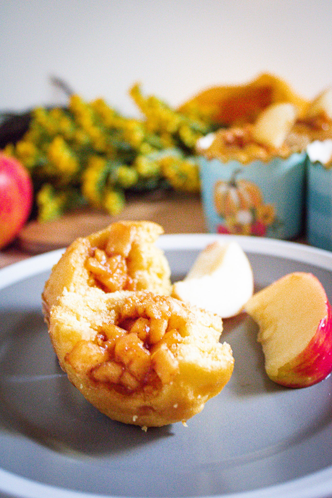 Caramel Apple Pecan Cupcakes [Semi-Exclusive] - Set 5