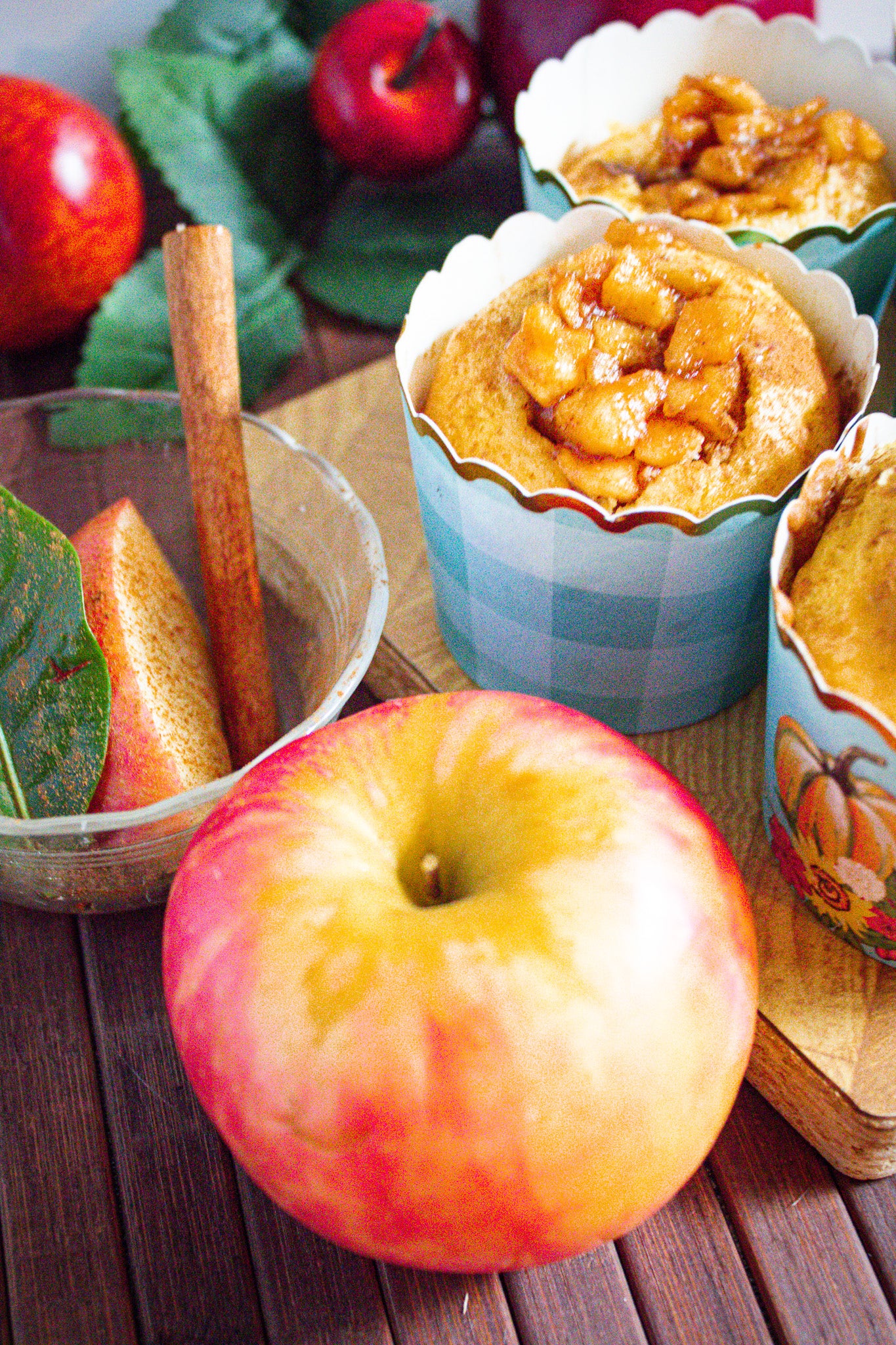 Caramel Apple Pecan Cupcakes [Semi-Exclusive] - Set 3