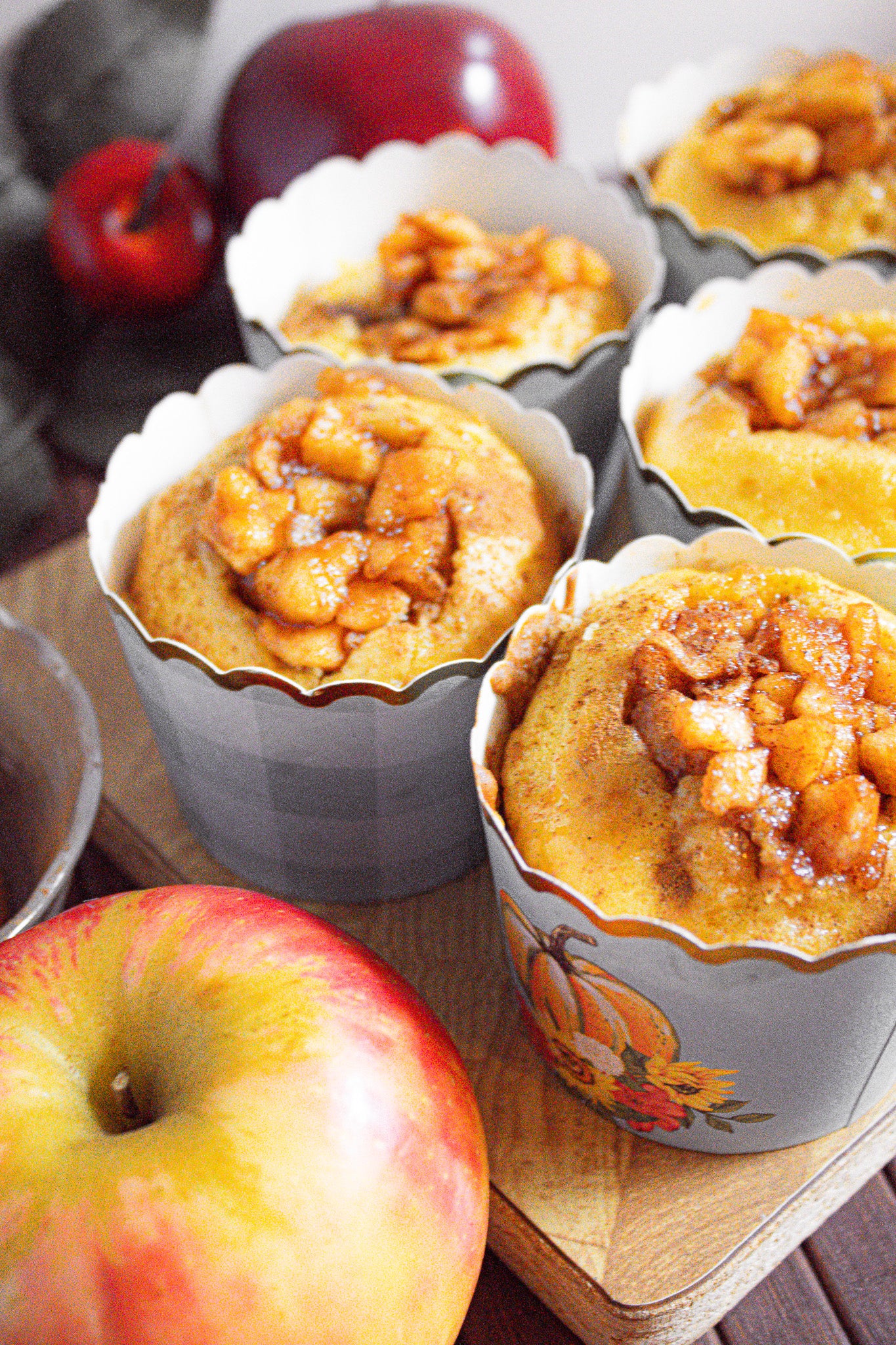 Caramel Apple Pecan Cupcakes [Semi-Exclusive] - Set 3