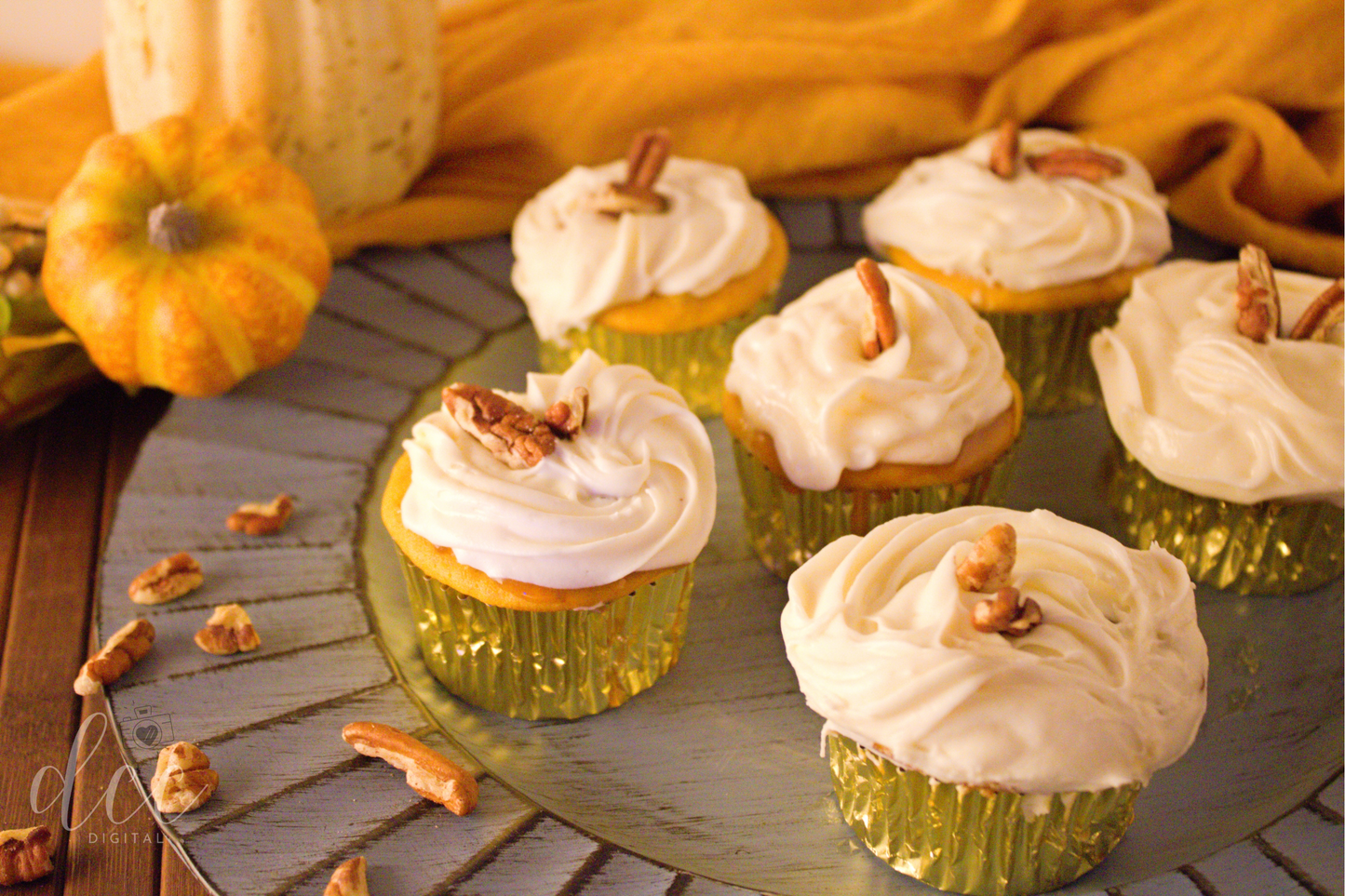 Maple Pumpkin Pecan Cupcakes [Semi-Exclusive] - Set 2